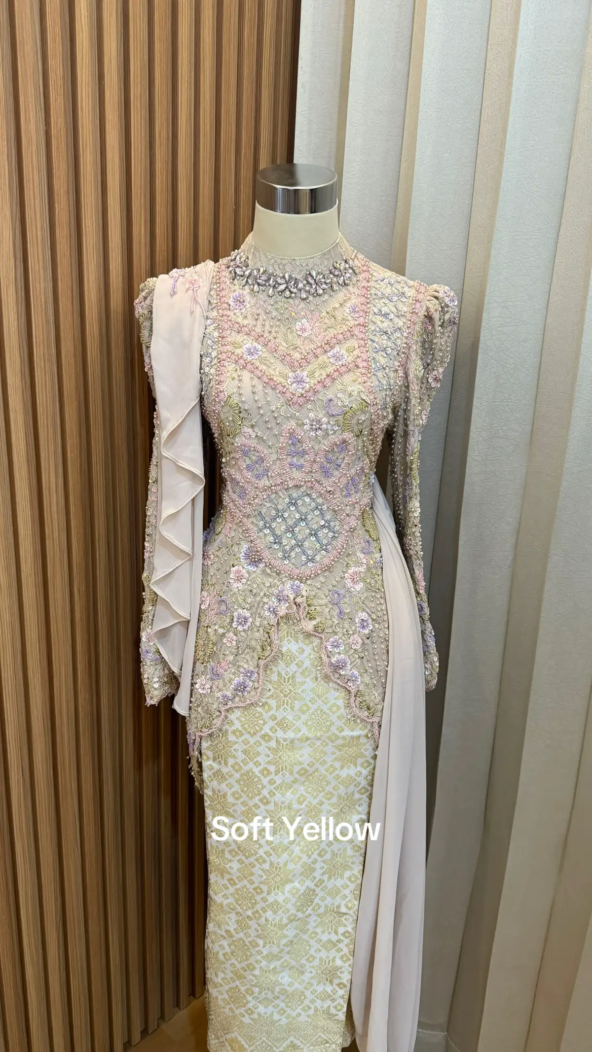 Kebaya modern